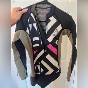 SOLD - Billabong Women's Multicolor Neoprene Springsuit - 8